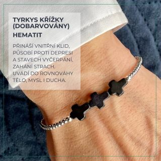 Můj aktuální oblíbenec, křížky vypadají na ruce moc hezky.🙏😍 Jedná se o dobarvovaný Tyrkys a na obvod je použitý stříbrný...